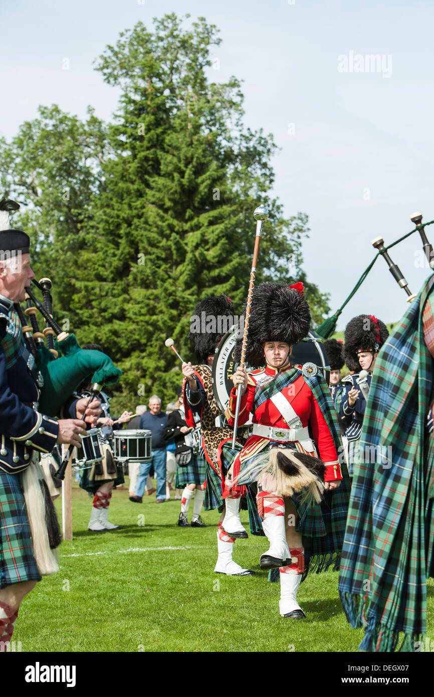 Schottische Blaskapelle bei den Lonach Highland Games am Strathdon in Aberdeenshire, Schottland Stockfoto