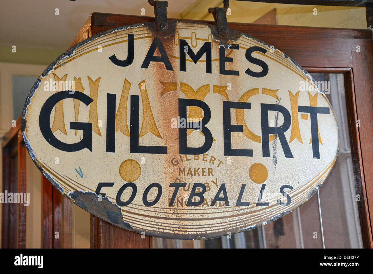 James Gilbert Blechschild bei The Webb Ellis Rugby Football Museum, St. Mathews Street, Rugby, Warwickshire, England, Vereinigtes Königreich Stockfoto