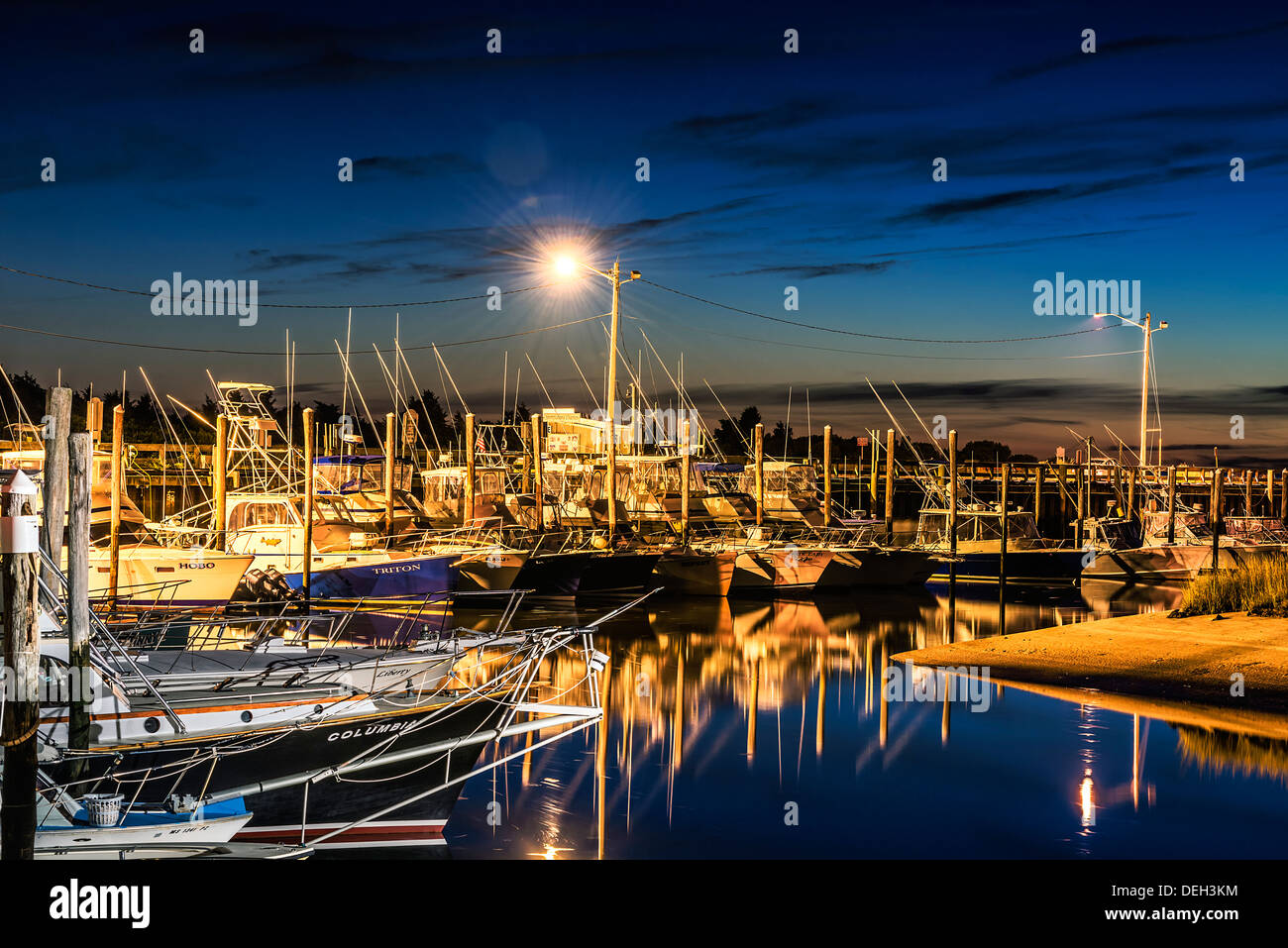 Charterschiffe angedockt in Rock Harbor, Orleans, Cape Cod, Massachusetts, USA Stockfoto