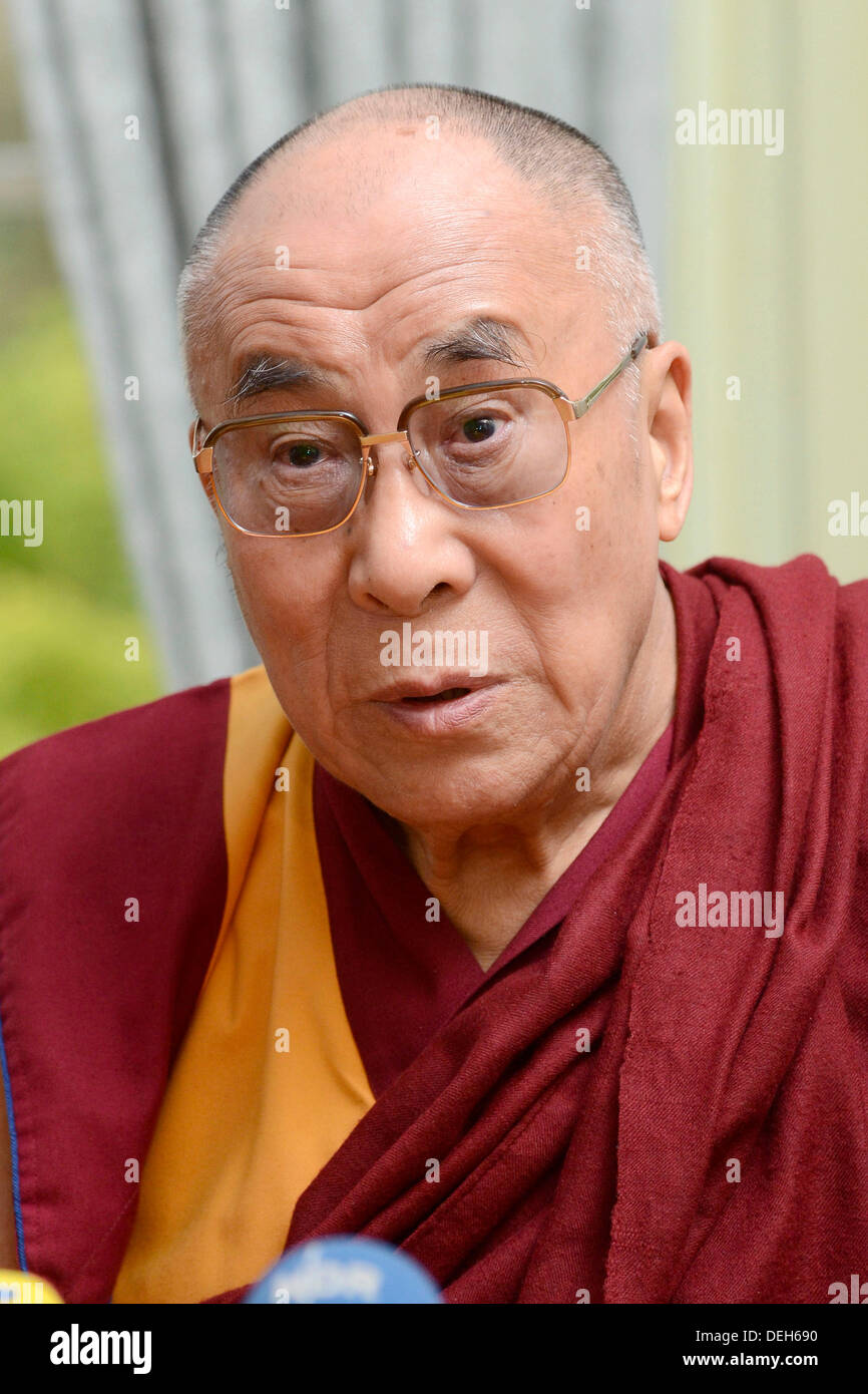 Hannover, Deutschland. 18. September 2013. Seine Heiligkeit der Dalai