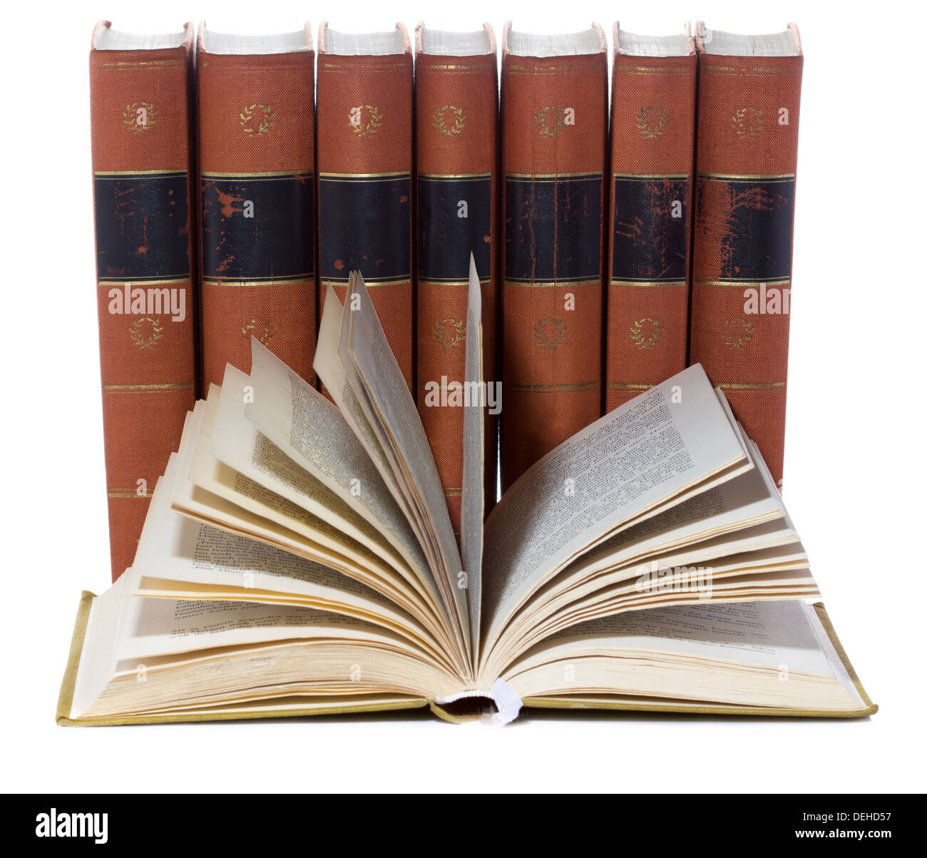 Altes buch deckblatt -Fotos und -Bildmaterial in hoher Auflösung – Alamy