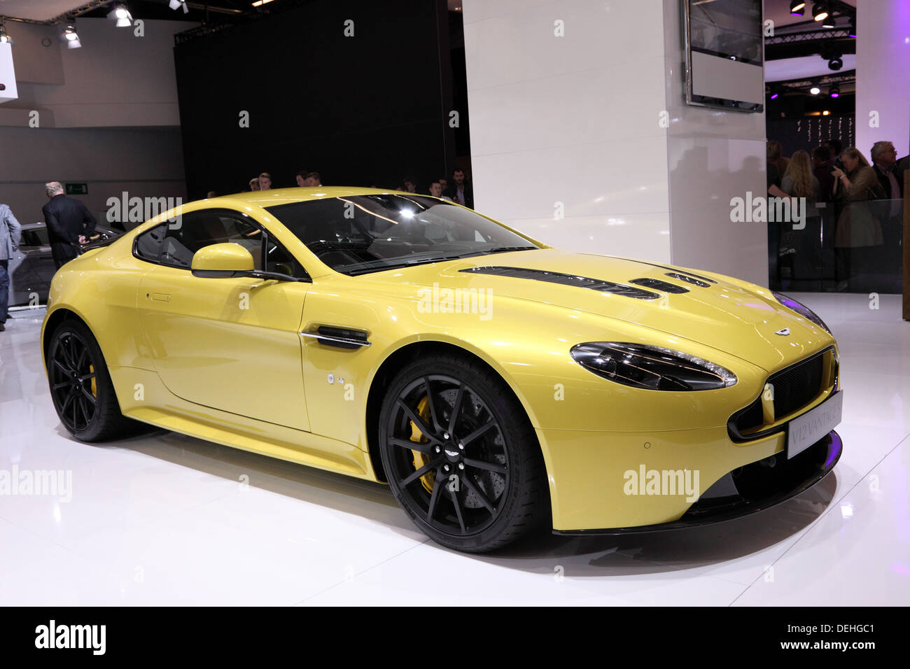 Internationale Automobilausstellung in Frankfurt am Main, Deutschland. Aston Martin V12 Vantage S auf der 65. IAA in Frankfurt am Main, Deutschland Stockfoto