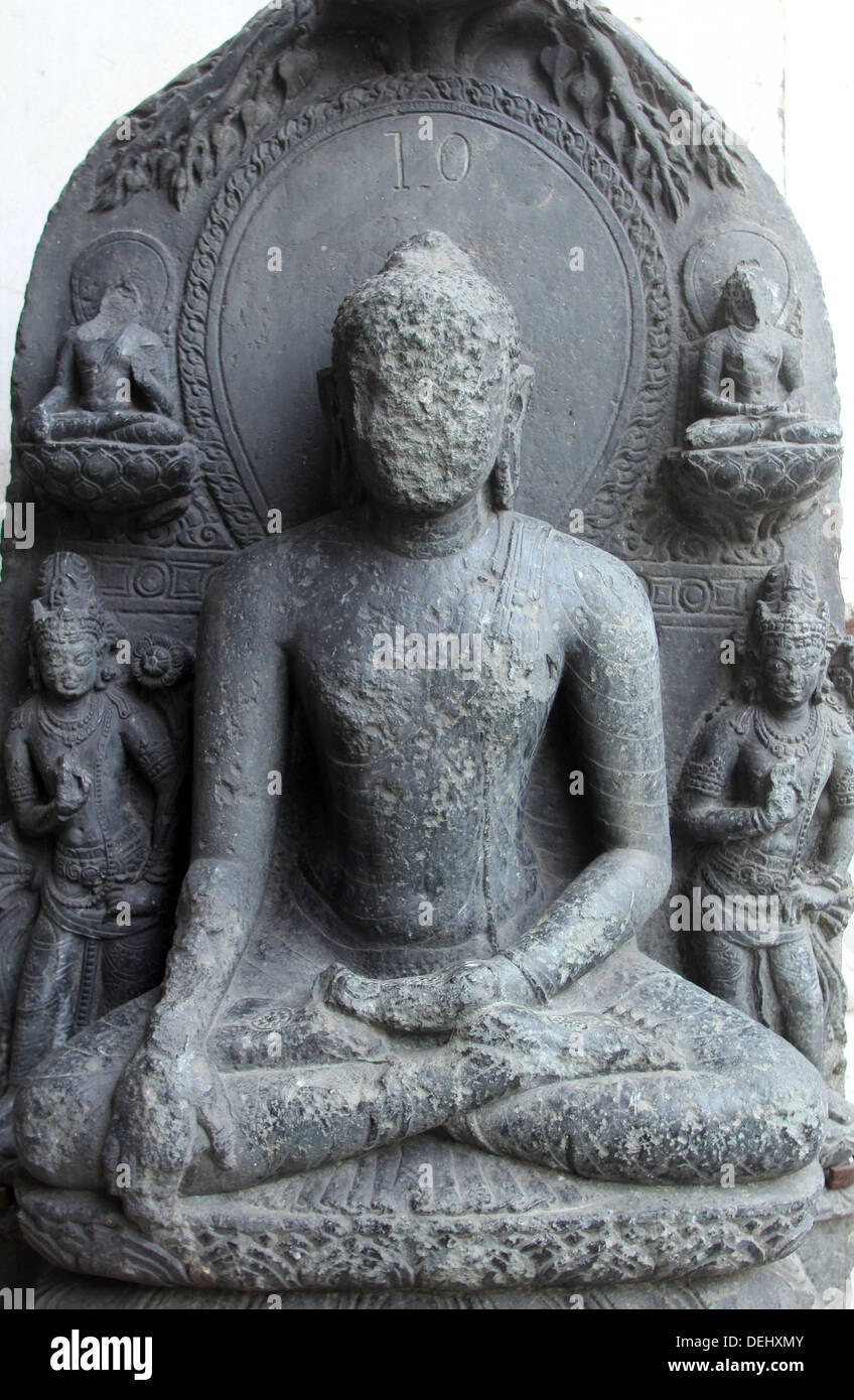 Buddha, vom 10. Jahrhundert fand in Bihar jetzt ausgesetzt im Indian Museum in Kalkutta, auf 24. November 2012 Stockfoto