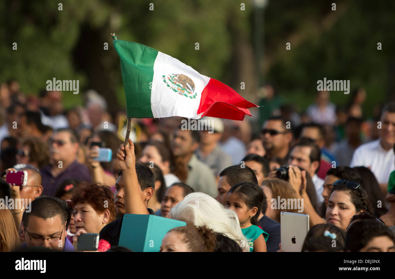 15. September 2013 Austin, Texas: Mariachi-Band, mexikanische Volkstänzer markieren mexikanischen Unabhängigkeitstag im Texas Capitol Stockfoto