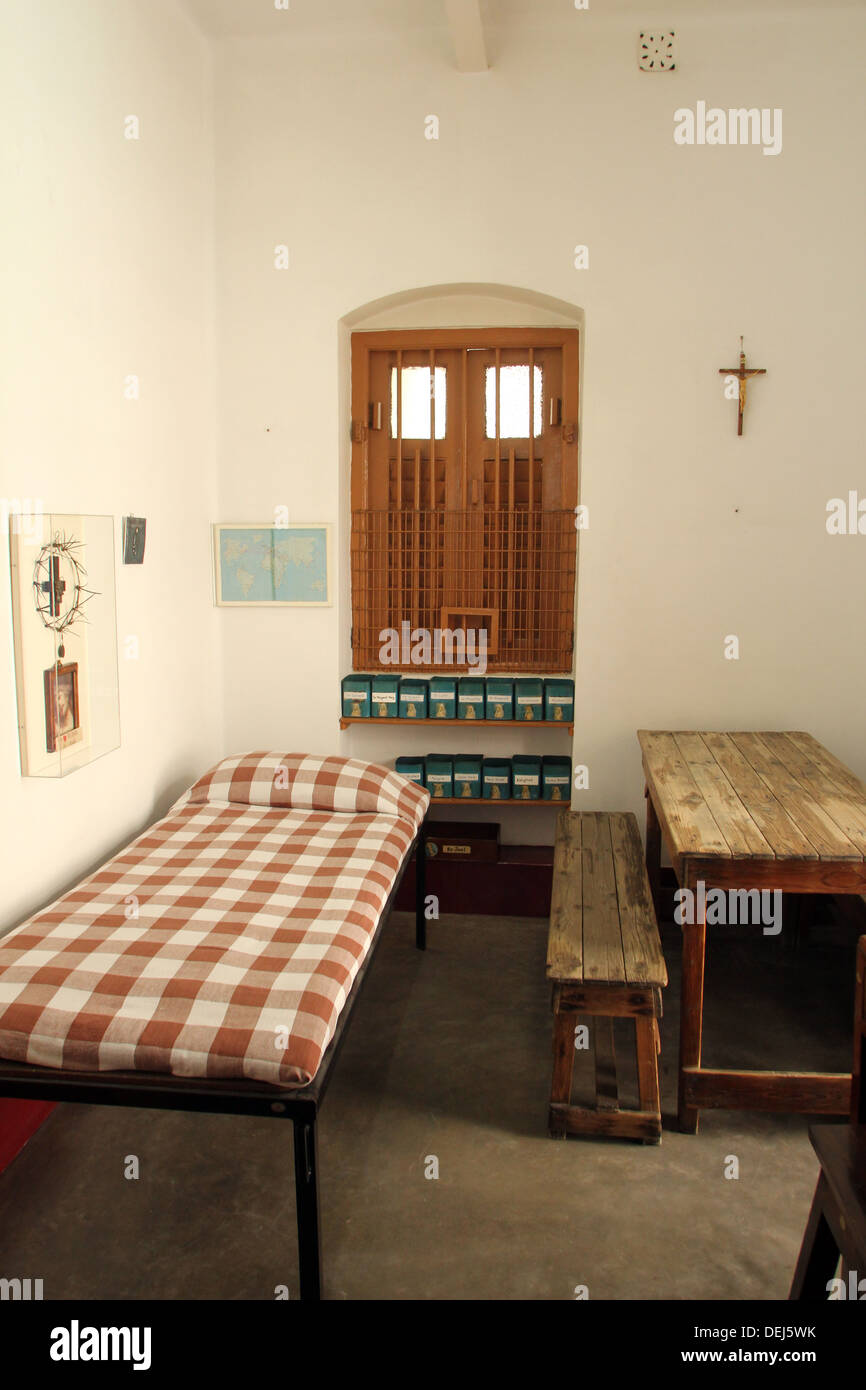 Das ehemalige Zimmer von Mutter Teresa im Mutterhaus in Kolkata, Westbengalen, Indien auf Nov 25,2012. Stockfoto