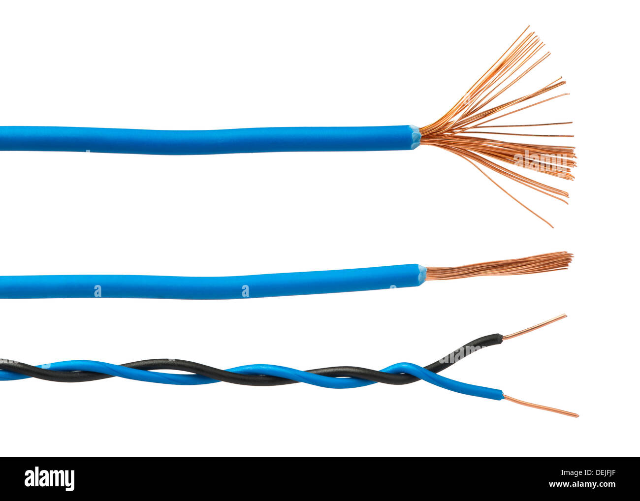 Freiliegende Kabel und Leitungen. Studio gedreht weiß isoliert Stockfoto