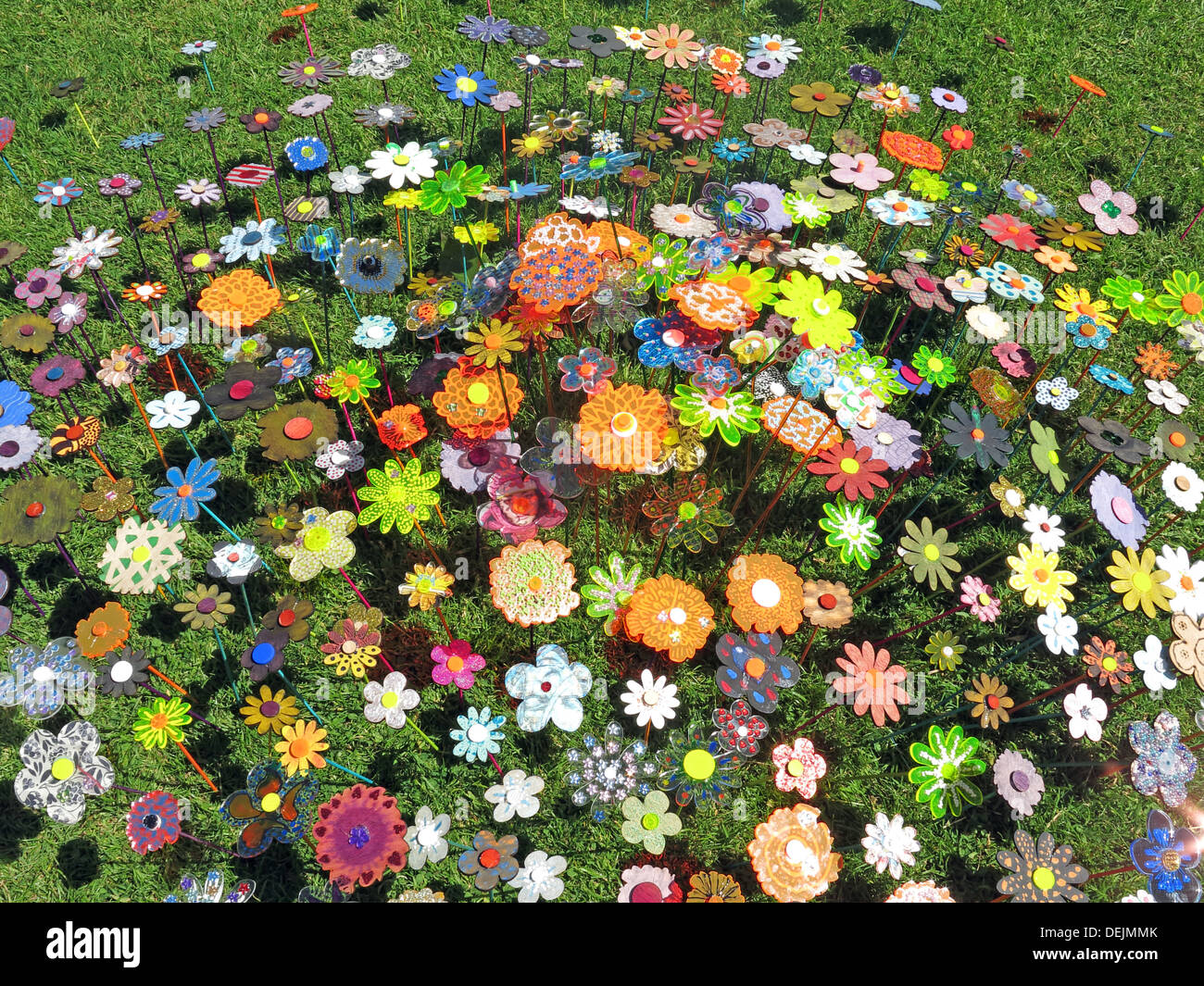 Barrington Ct Sommer Blumenkunst in Keramik Somerset NT Immobilien England UK Stockfoto