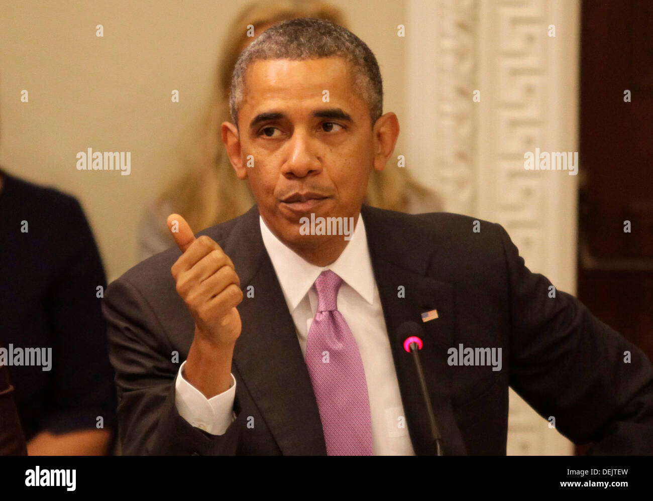 Washington DC, USA. 19. September 2013. US-Präsident Barack Obama liefert Hinweise auf eine Sitzung des seinen Export Council in der Eisenhower Executive Office Building in Washington, DC am 19. September 2013. Bildnachweis: Yuri Gripas / Pool über CNP Credit: Dpa picture-Alliance/Alamy Live News Stockfoto