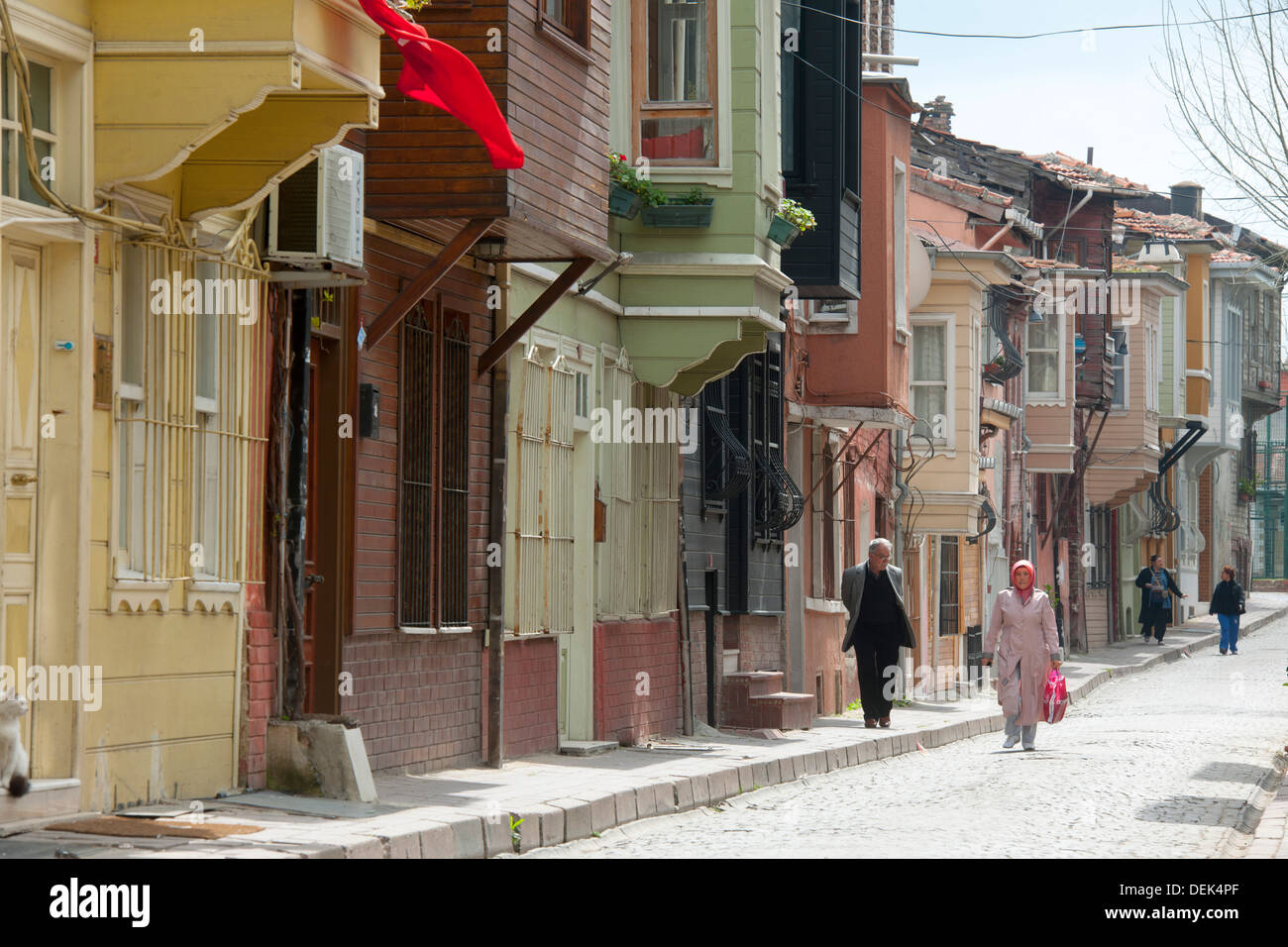 Istanbul, Sehsuvarbey Sokak bin Kadirgah-Park, Altstadthäuser aus Holz Stockfoto