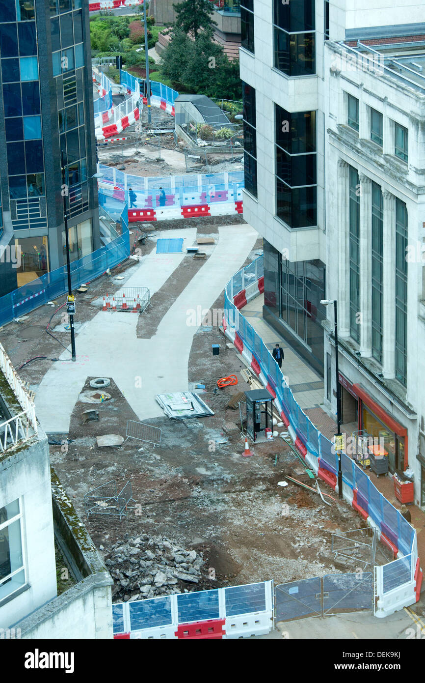 Ein Blick aus einem Büro Turm von Bull Street, Birmingham, wo Bau für die Metro-Erweiterung in Gang gekommen ist. Stockfoto