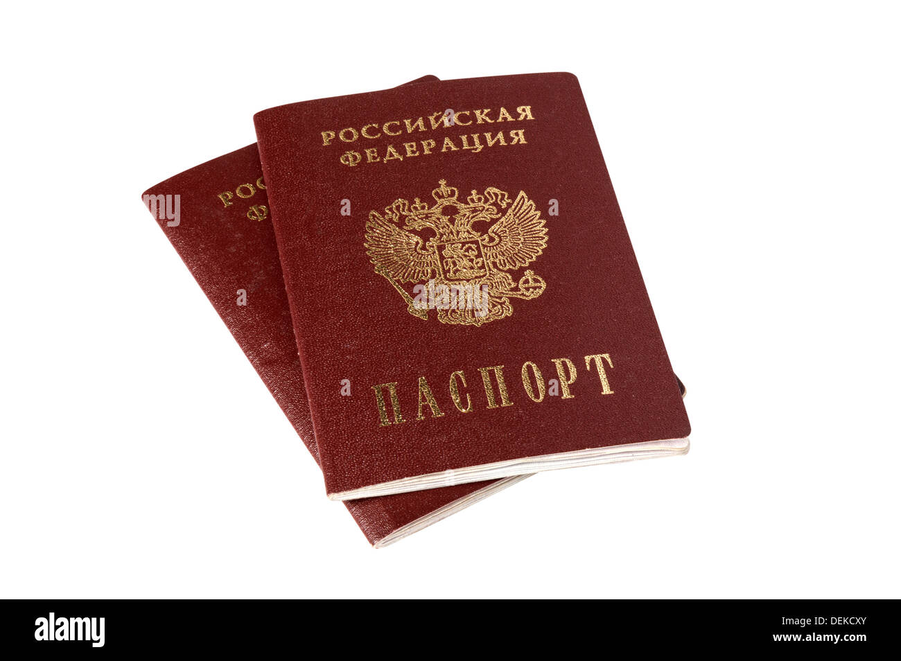 Zwei russische Pässe isoliert auf weiss mit Beschneidungspfad Stockfoto