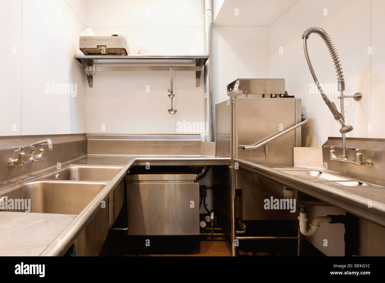 Leere gewerbliche Küche im restaurant Stockfoto