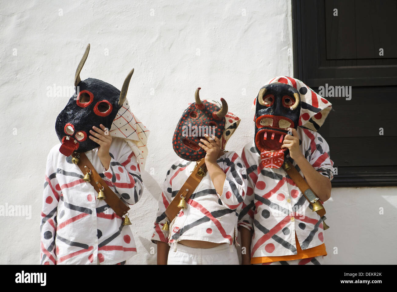 Kinder, verkleidet als Teufel in der das Festival Diabletes Teguise Provinz von Las Palmas Lanzarote Insel Kanaren Stockfoto