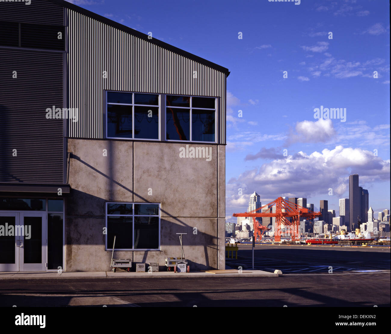 Lager und Stadt Skyline, Seattle, Washington, Vereinigte Staaten von Amerika Stockfoto