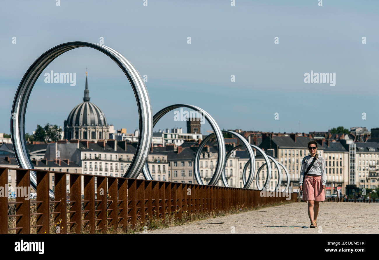 Buren Ringe auf Loire River Kais Nantes Ile de Nantes Loire Atlantique Frankreich Stockfoto