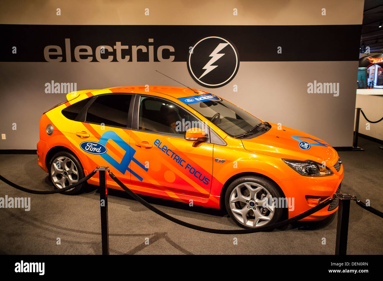 Eine elektrische Ford Focus im Petersen Museum in Los Angeles Kalifornien Stockfoto