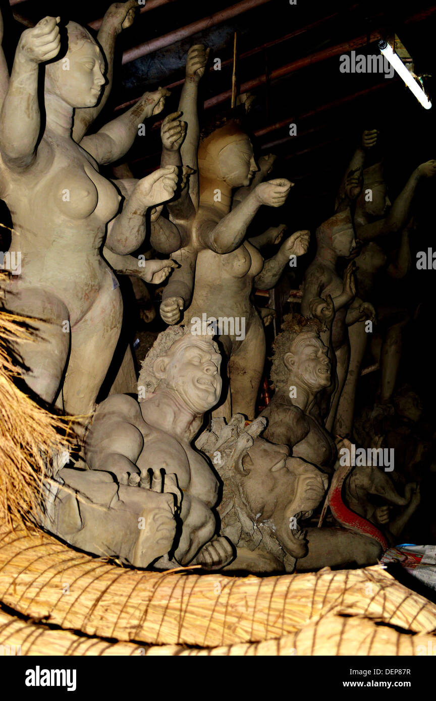 Durga, Skulptur, Schlamm-Idol, Durga Pooja, Bengali, Indisch, Dämon Stockfoto