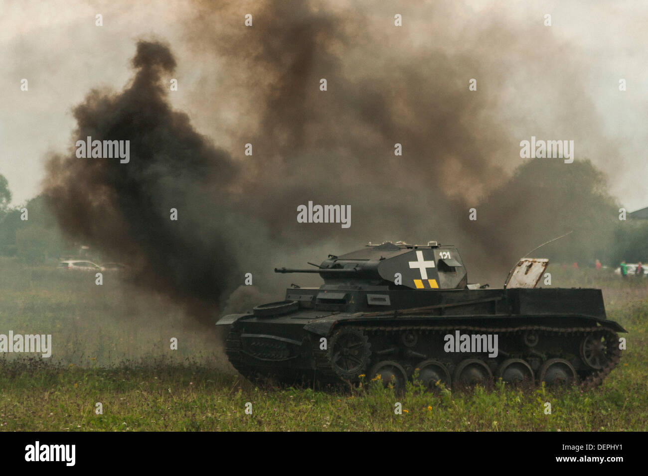 Lomianki, Polen. 22. September 2013. 22. September 2013. Deutsche Panzer (PzKpfw II, Panzer II) Besatzung während der Schlacht bei Lomianki - historisches Reenactment, Polen Credit: Travelfile/Alamy Live News Stockfoto