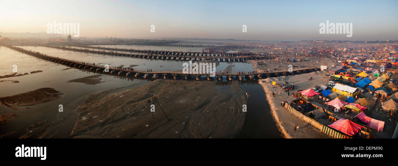 Luftaufnahme der Bank des Ganges Flusses Maha Kumbh, Allahabad, Uttar Pradesh, Indien Stockfoto