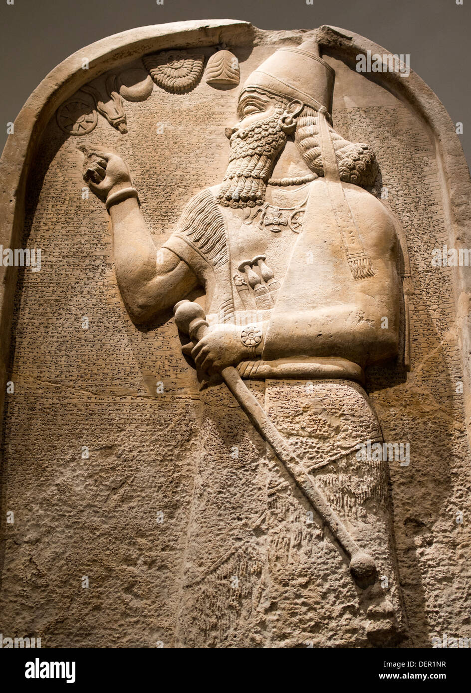 Das British Museum, London - Gips-Stele des assyrischen König Ashurnasirpal 2 Stockfoto