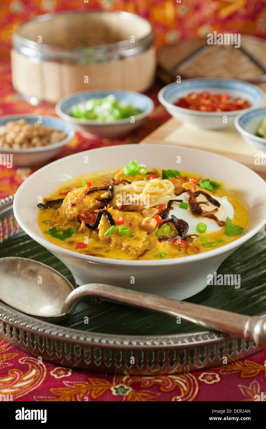 Ohno Kaukswe. Burmesische Chicken Coconut Curry Nudelsuppe. Burma Myanmar Stockfoto