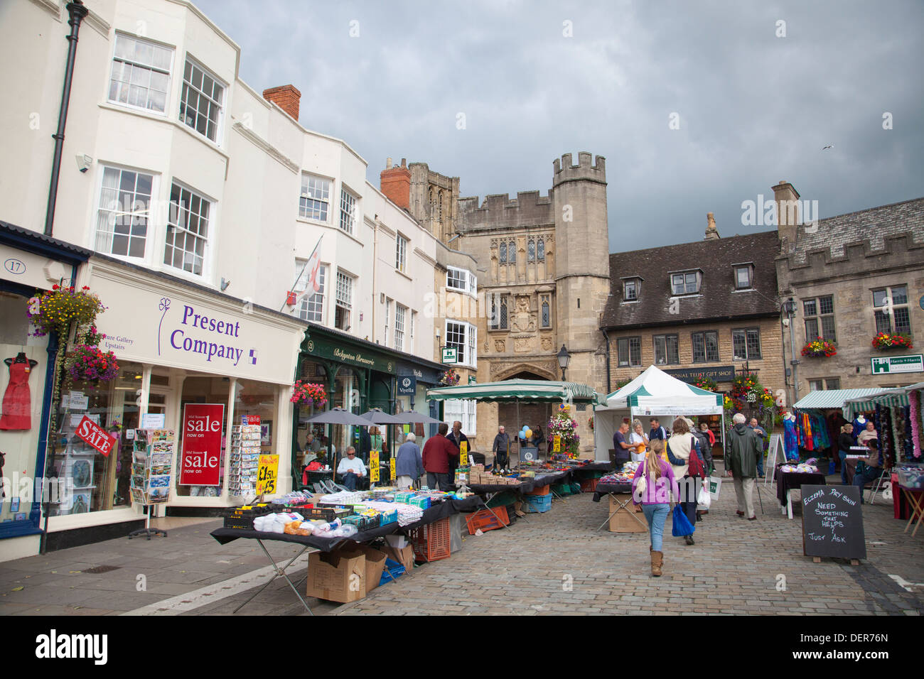 Historische Stadt von Wells, Marktplatz, Somerset England UK Stockfoto