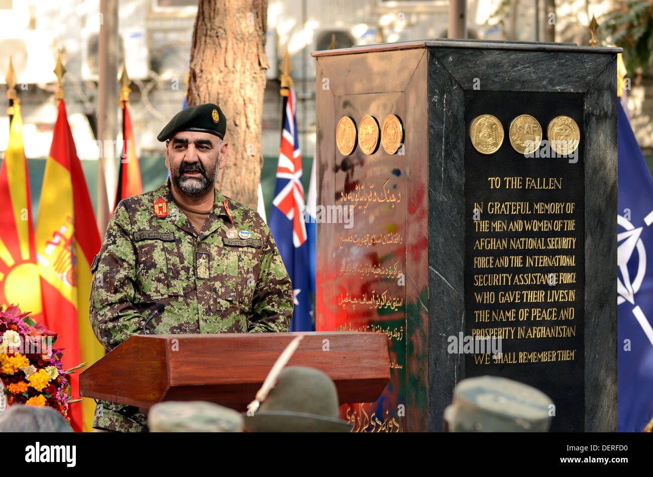 Afghanische Major Gen Amin Nasib spricht bei der Enthüllung eines Denkmals gewidmet gefallenen Service-Mitglieder in den Afghanistan-Krieg 23. September 2013 in Kabul, Afghanistan Stockfoto