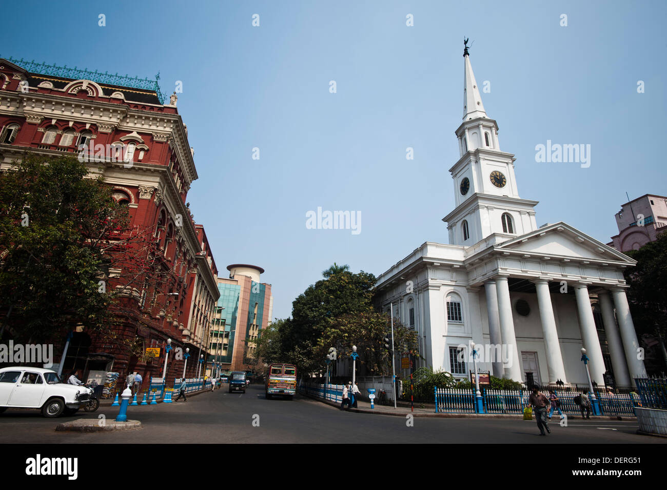 Schriftsteller Gebäude und St Andreas Kirche, Kolkata, Westbengalen, Indien Stockfoto