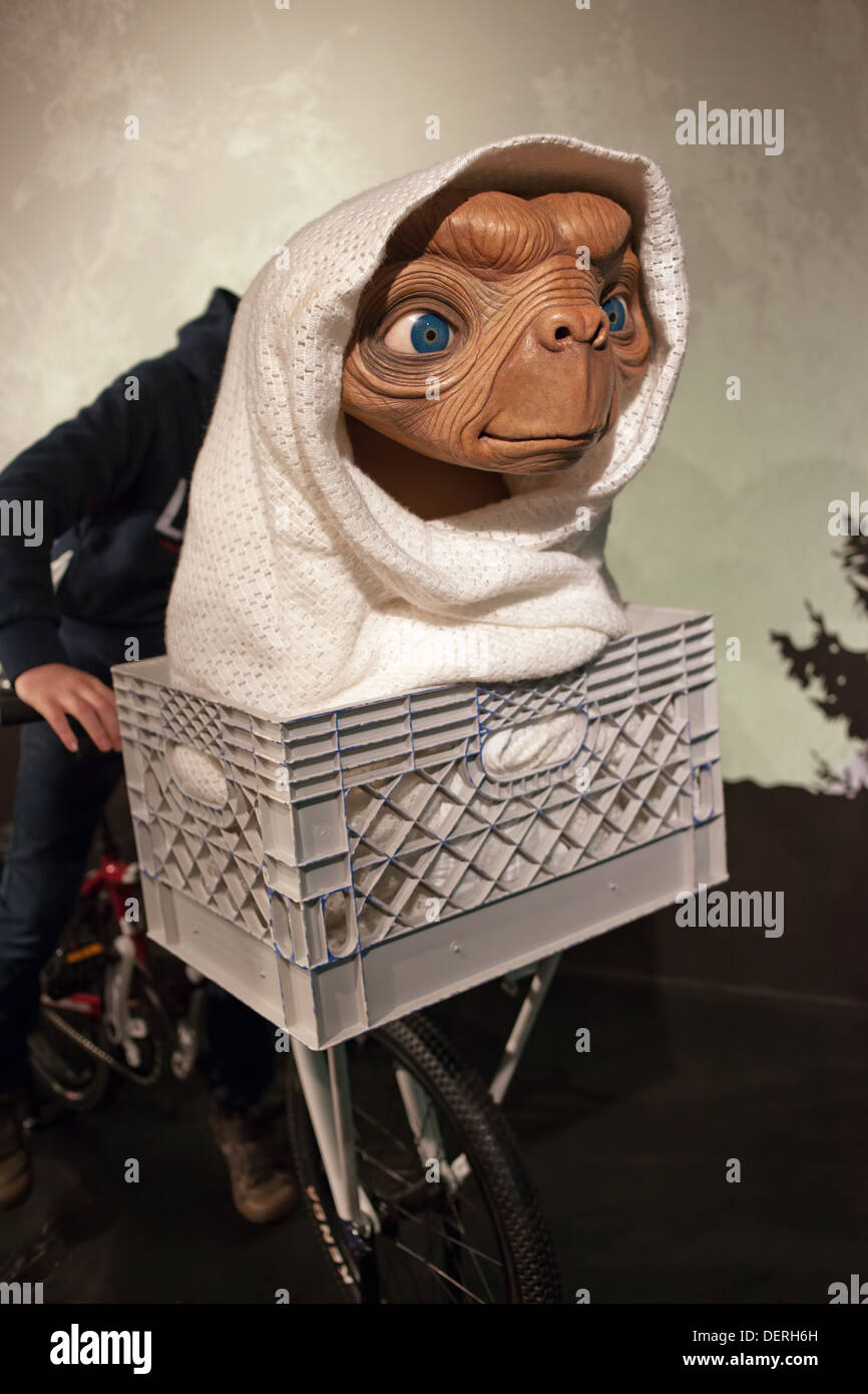 E.t. der Außerirdische von Steven Spielberg Film Wachs Figur in Madame Tussauds Amsterdam, Holland, Niederlande. Stockfoto