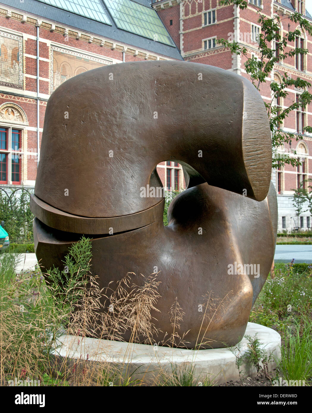 Verriegelung Stück 1963 Henry Spencer Moore 1898 – 1986 Englisch Bildhauer England Rijksmuseum Amsterdam Niederlande Stockfoto