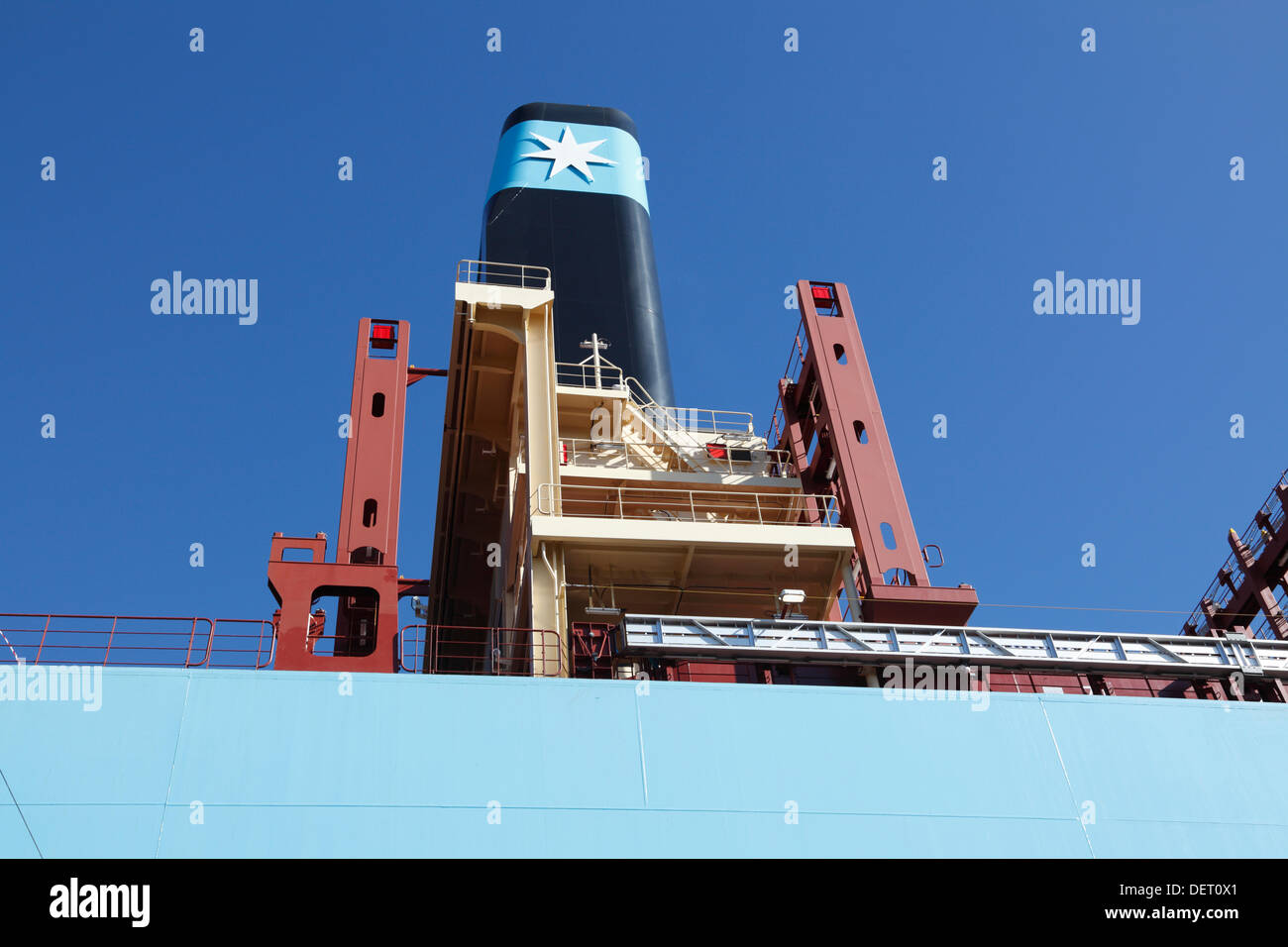 Kopenhagen, Dänemark, 23. Sept.. Maersk Line Triple-E Schiff majestätischen Maersk angekommen, Langelinie in Kopenhagen gestern Abend für eine Woche der Präsentation und der Name Siegerehrung. Am Mittwoch benennt ihre königliche Hoheit Kronprinzessin größte Schiff der Welt. Dies markiert den Beginn des Schiffes und die Ausstellung im Langelinie und die Öffentlichkeit wird eine Tour auf das Containerschiff angeboten. Mehr als 42.000 Menschen haben bereits ihr Ticket für das Schiff, 400 m lang und 59 m Breite an Bord gebucht. Der majestätische Maersk ist das zweite von Maersk 20 bestellten Schiffe der Triple-E. Bildnachweis: Niels Quist / Alamy Live News Stockfoto