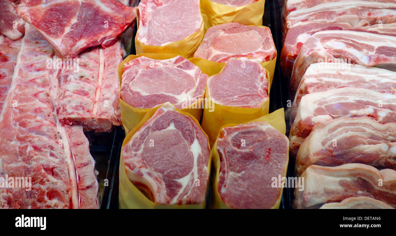 Schweinefleisch schneidet Auswahl in einem Supermarkt in Toronto, Kanada Stockfoto