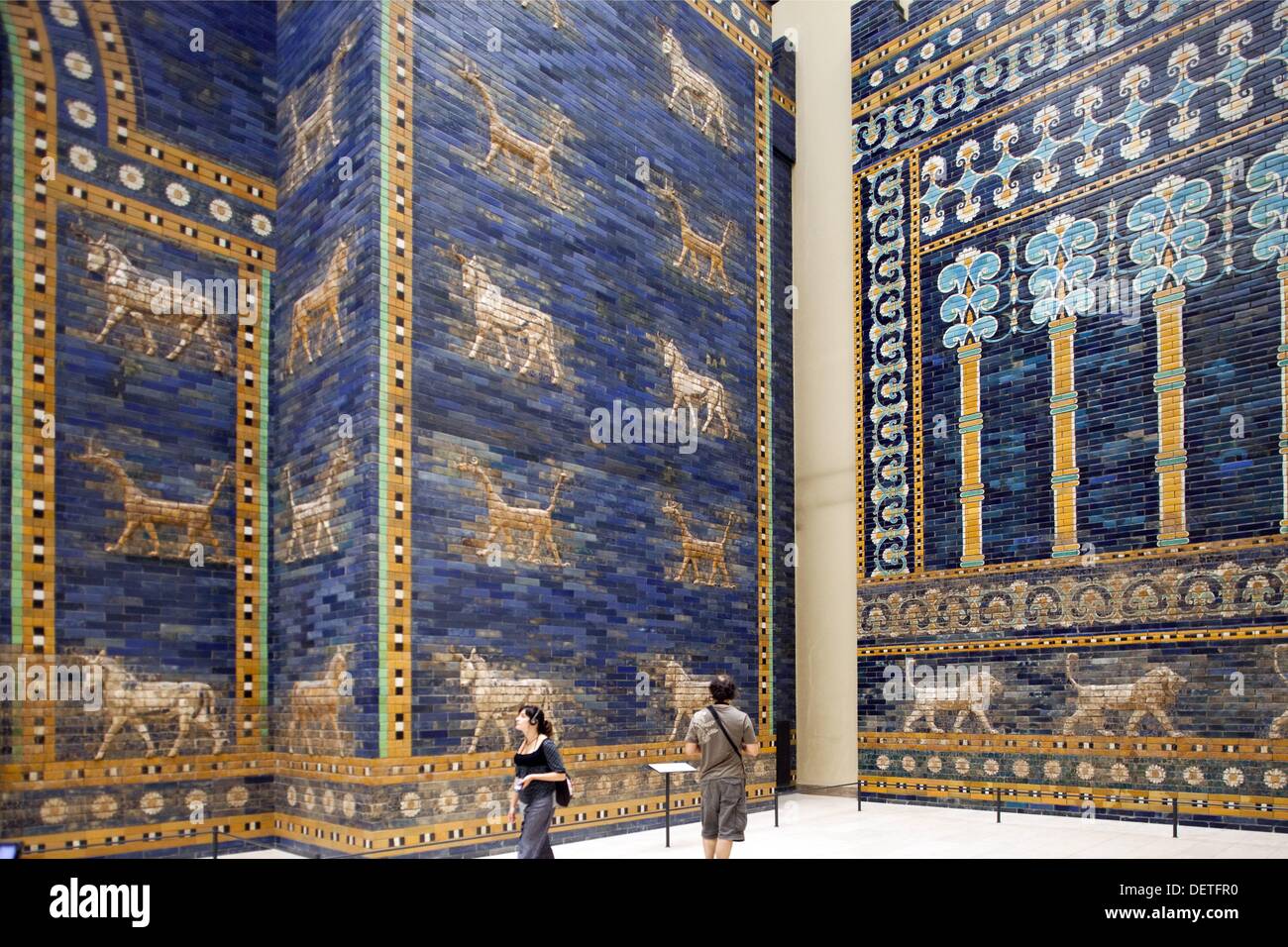 IschtarTor von der antiken Stadt Babylon, Pergamon Museum, Berlin, Deutschland Stockfotografie