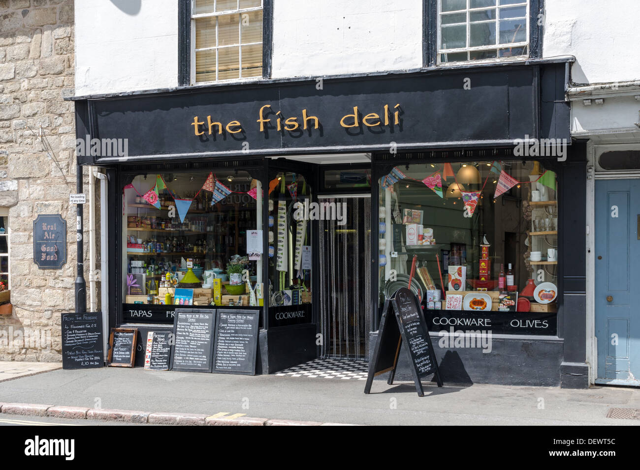 Das Fisch-Deli in East Street, Ashburton in Devon Stockfoto