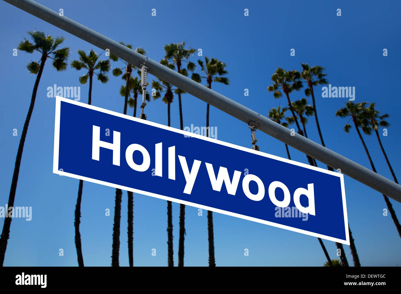 Hollywood Kalifornien Straßenschild mit Palmen Himmel Passepartout Stockfoto