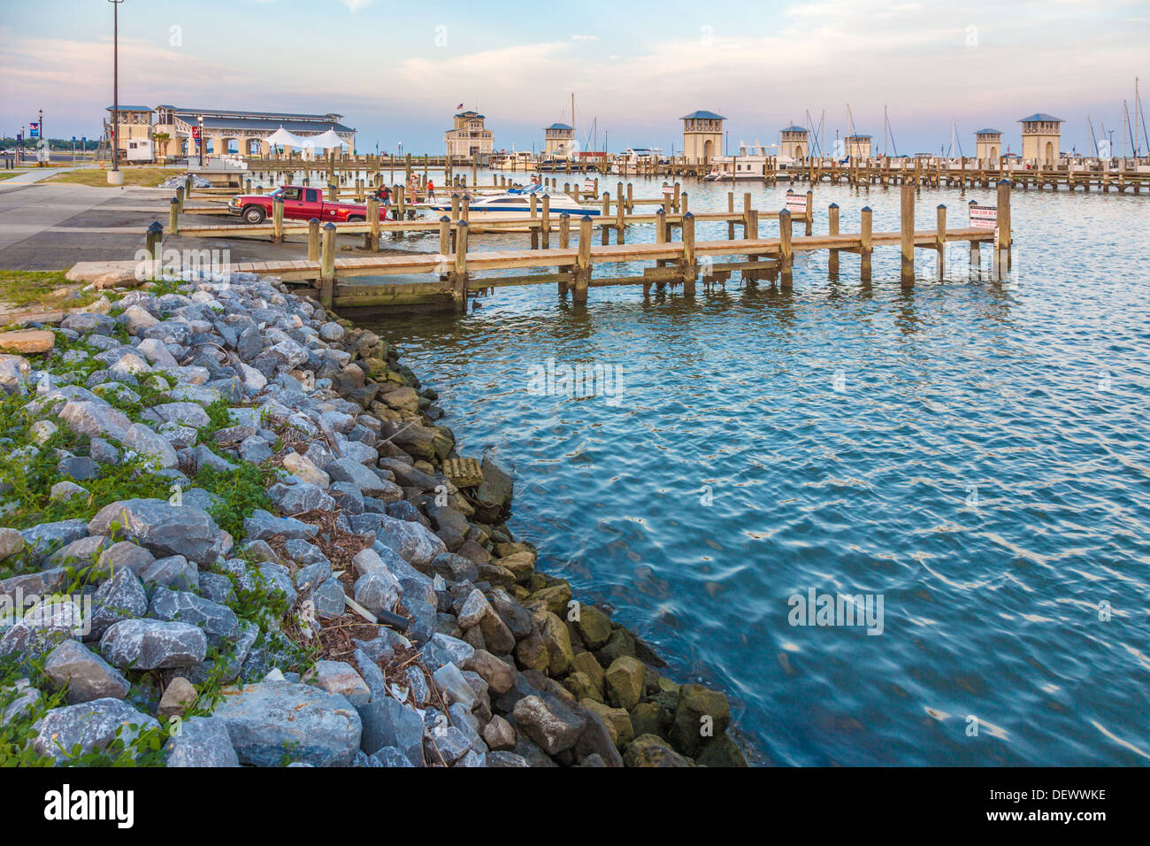 Boot aus dem wasser Fotos und Bildmaterial in hoher Auflösung Alamy