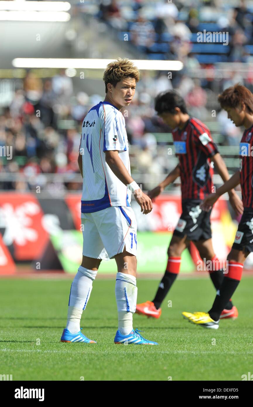 Shuto Kono (V-Varen), 22. September 2013 - Fußball / Fußball: 2013 J.League Division 2 match zwischen zwischen Consadole Sapporo 1-0 V-Varen Nagasaki Sapporo-Atsubetsu-Park-Stadion in Hokkaido, Japan. (Foto von Hitoshi Mochizuki/AFLO) Stockfoto