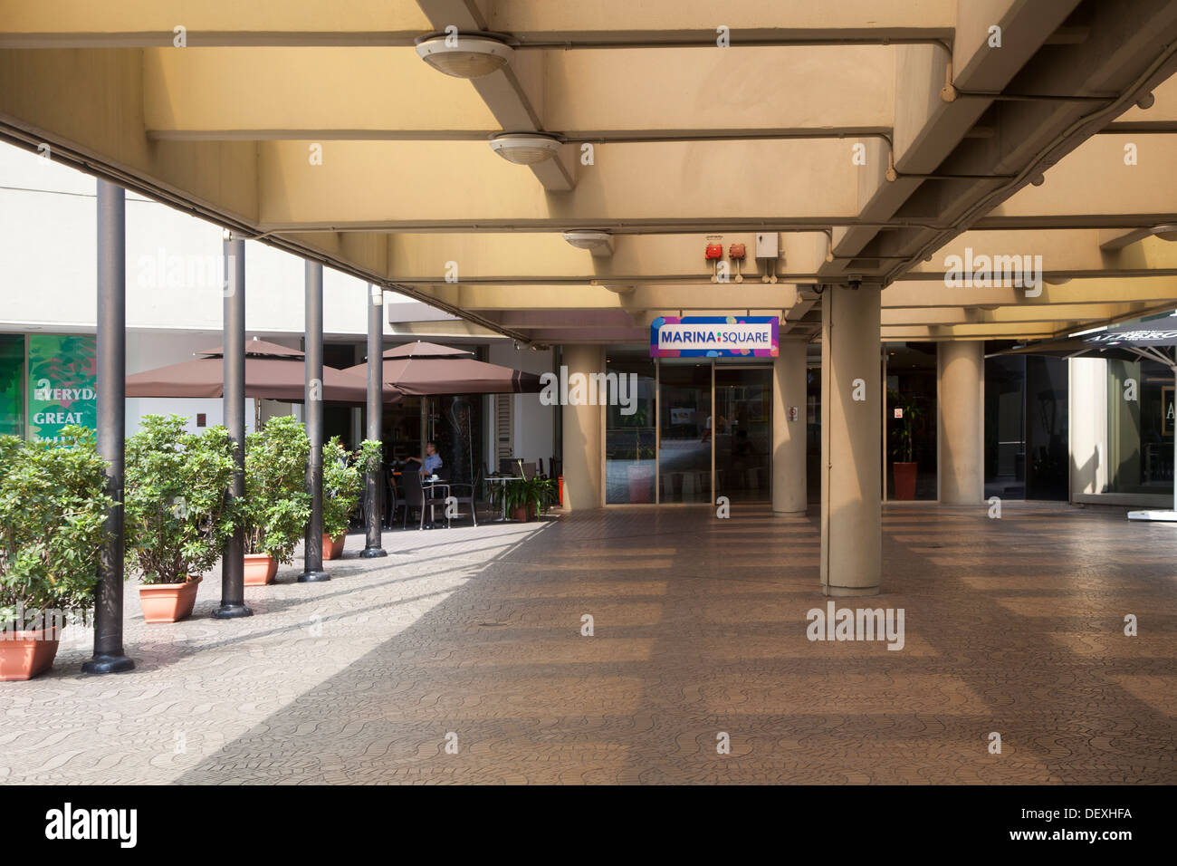 Shopping-Mall Singapur Stadt Asien Strombörse Geld Handel verkaufen kaufen Schatten außerhalb Bereich Handel leere Touristen Attraktion Stockfoto