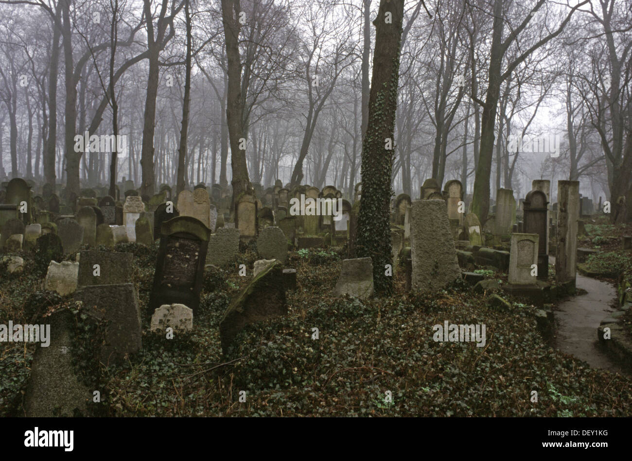 Grabsteine auf dem Alten Jüdischen Friedhof in Kazimierz Krakau Polen Stockfoto