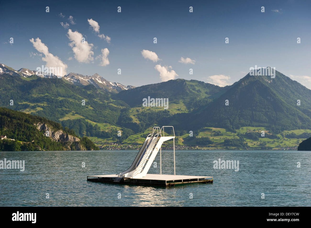 Wasserrutsche, Vitznau, Vierwaldstättersee, Kanton Luzern, Schweiz, Europa Stockfoto