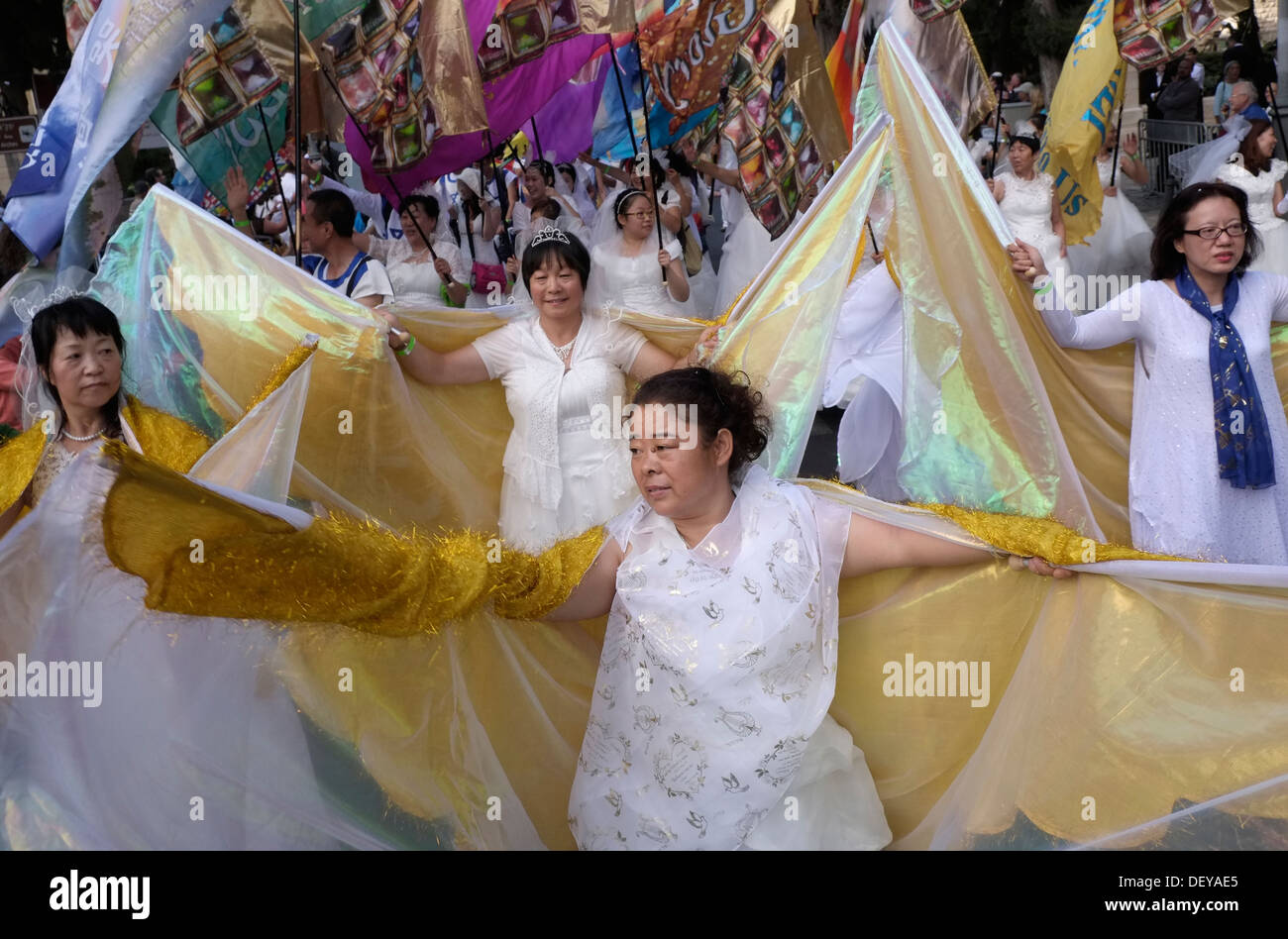 Evangelische Christen aus Taiwan nehmen am jährlichen Jerusalem-Marsch während des Sukkot-Laubhüttenfestes Teil, um ihre Liebe zum jüdischen Volk und zum Staat Israel zu zeigen. Die Parade wird von der Internationalen Christlichen Botschaft Jerusalem (ICEJ) veranstaltet und zieht Tausende von Christen aus der ganzen Welt an, um Israel zu unterstützen. Stockfoto