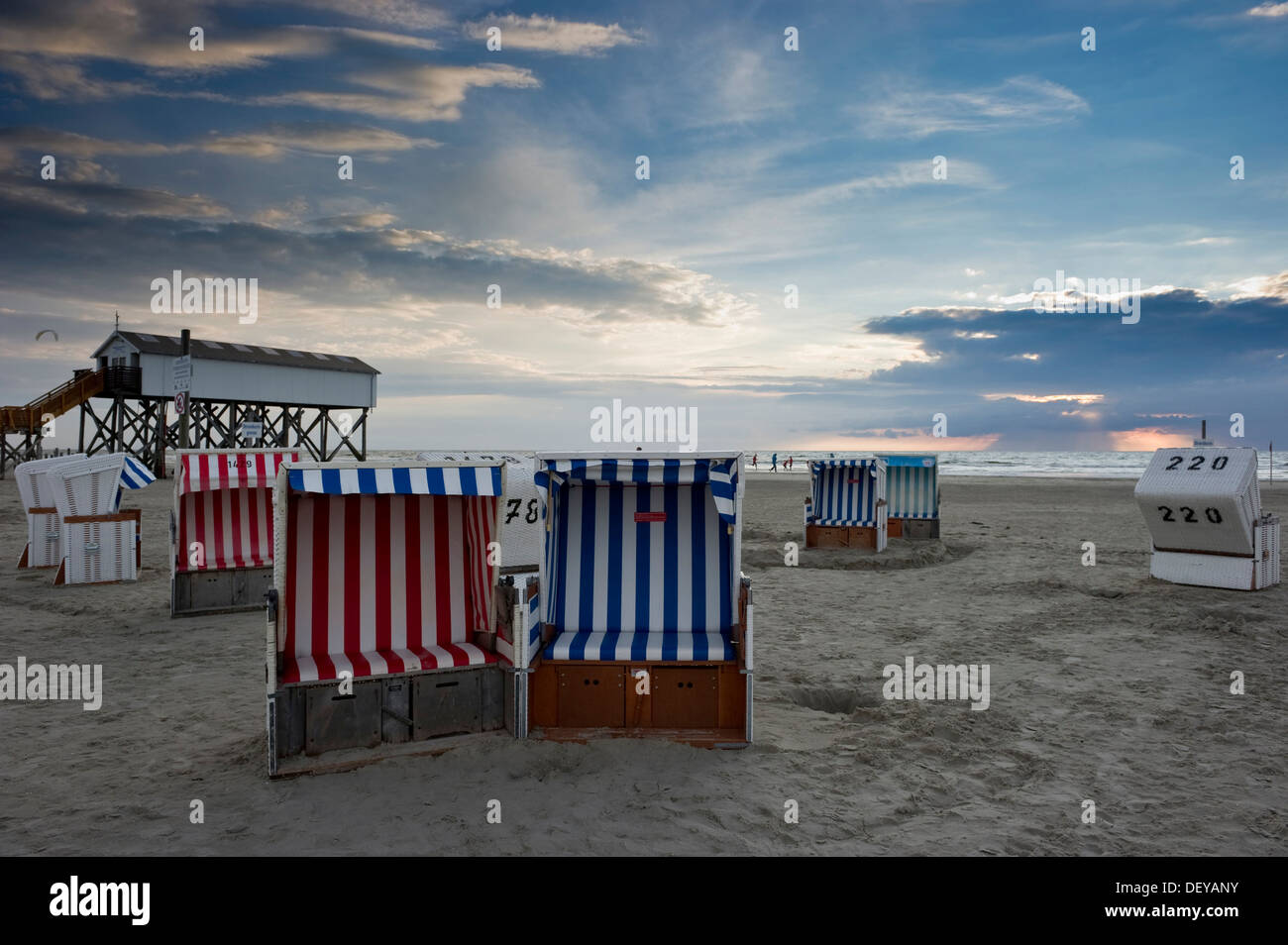 Strandhaus Auf Stelzen Stockfotos und -bilder Kaufen - Alamy
