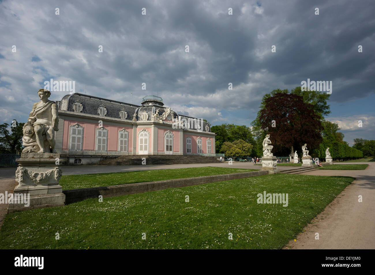 Schloss Benrath Palast und Park Benrath, Düsseldorf, Rheinland, Nordrhein-Westfalen, Deutschland Stockfoto
