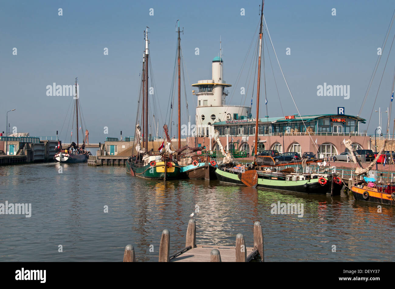 Harlingen historischen Stadthafen Friesland Niederlande Stockfoto