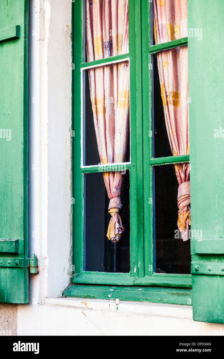 Fensterdetail in Belvès, Aquitaine, Frankreich, Europa Stockfoto