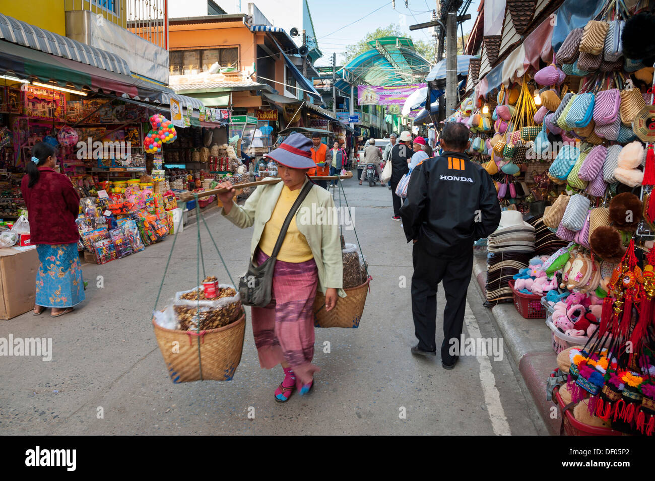 Straßenhändler, Markt, Mae Sai, Thailands nördlichster Stadt, Nord-Thailand, Thailand, Asien Stockfoto