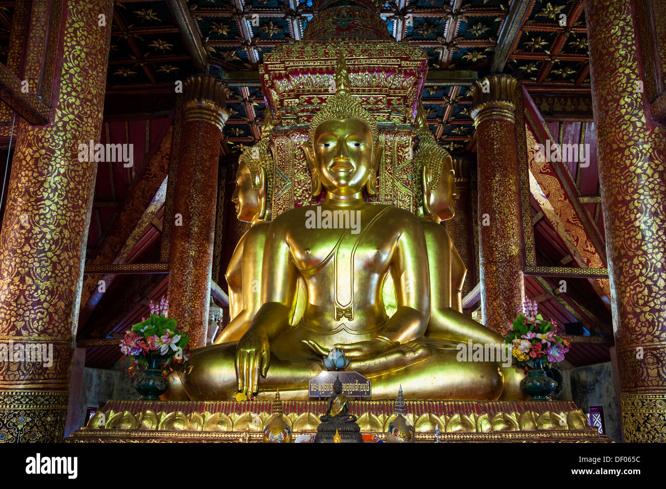 Sitzende Buddha-Statuen, Wat Phumin, Nan, Nord-Thailand, Thailand, Asien Stockfoto