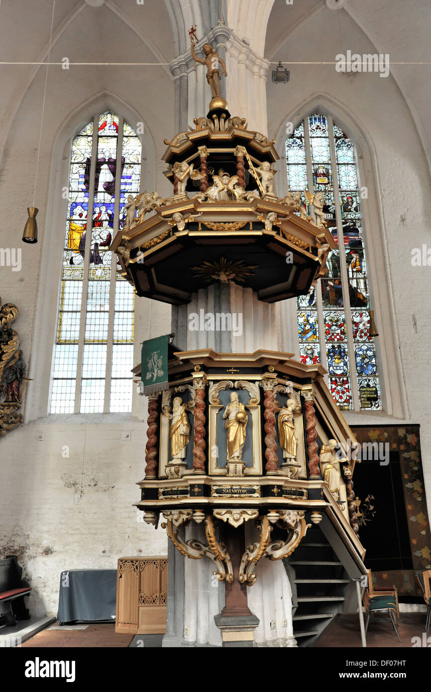 Kanzel, Kirche St. Wilhadi, erbaut in der ersten Hälfte des 14. Jahrhunderts, Hansestadt Stade, Niedersachsen Stockfoto