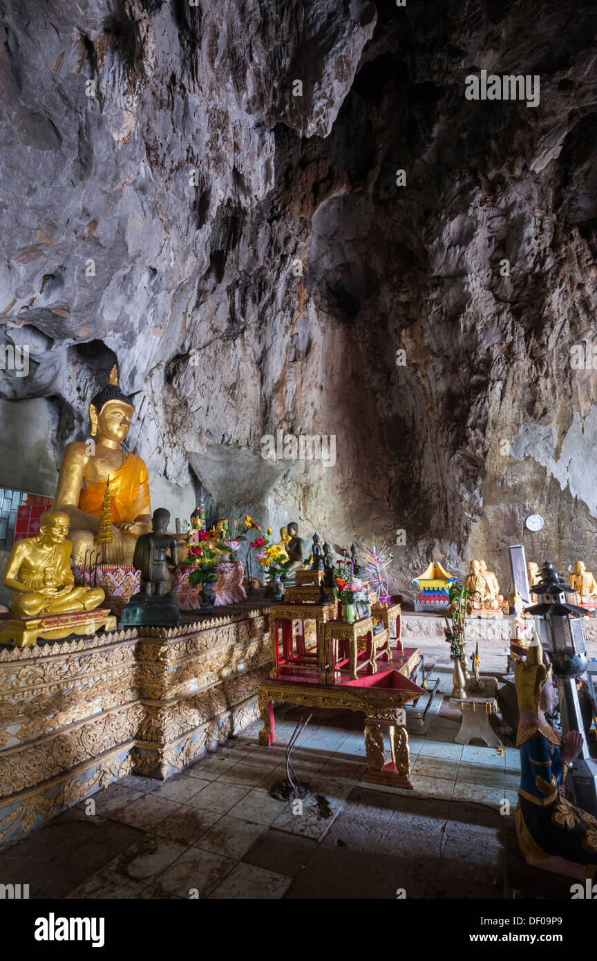 Statuen und Skulpturen in der Buddha Höhle, Mae Cham, Provinz Chiang Rai, Nord-Thailand, Thailand, Asien Stockfoto