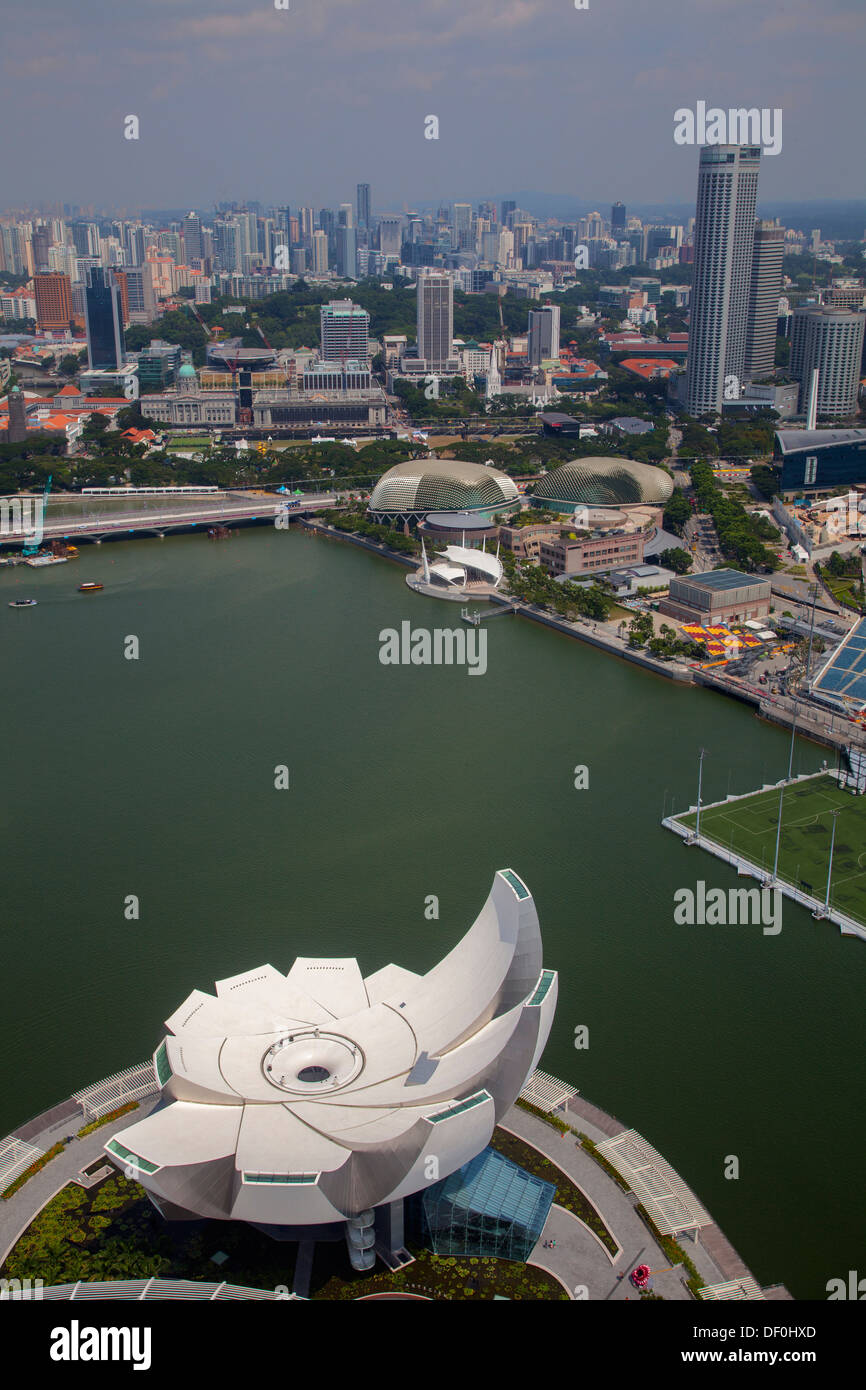 Science Museum für Kunst Wolkenkratzer Singapur Bay Bereich Stadt Staat Südostasiens finanzielle touristisches Zentrum Marine Bay Sands Hotel Stockfoto